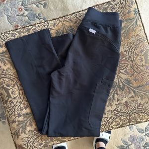 Figs scrub pants! Never worn but tags have been removed!